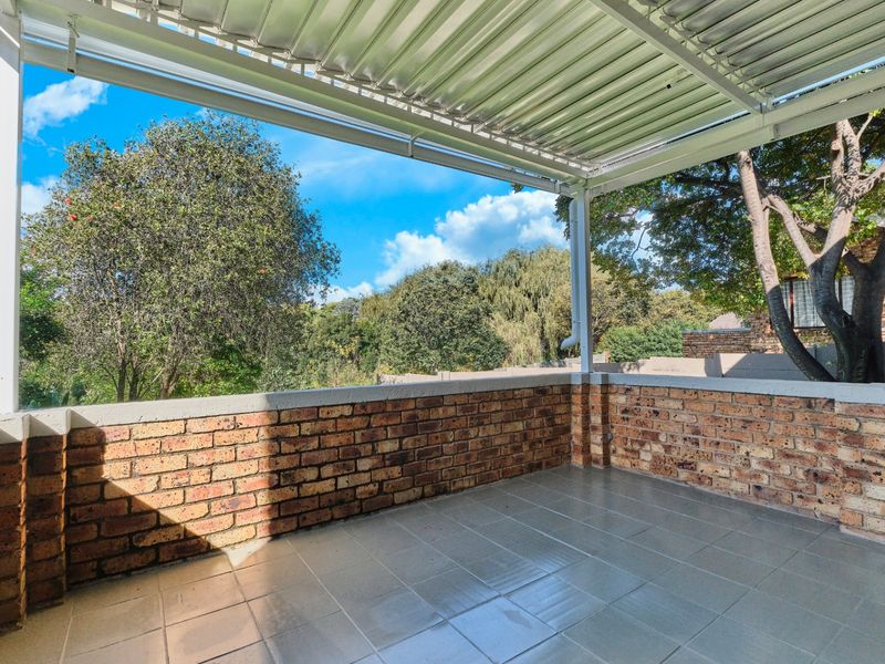 Townhouse For Sale In Roodepoort - Photo 10