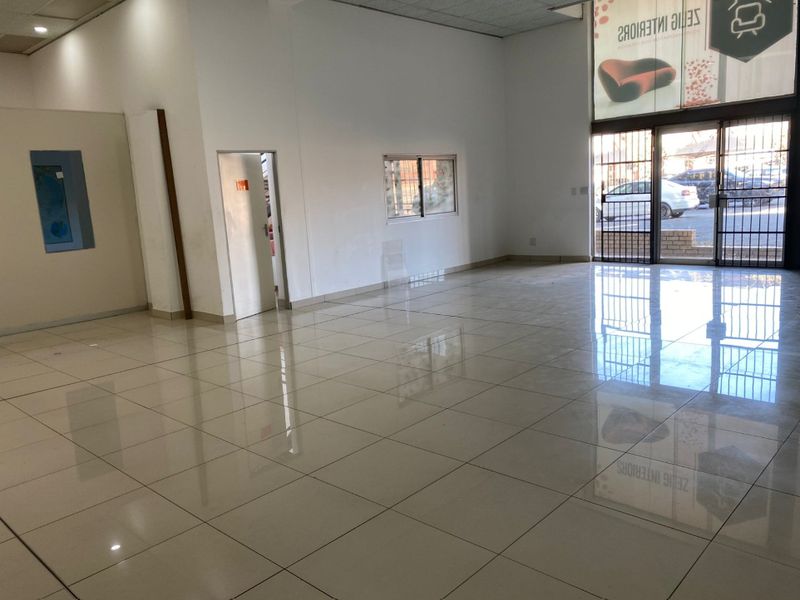 Commercial Rental Monthly In Randburg - Photo 3