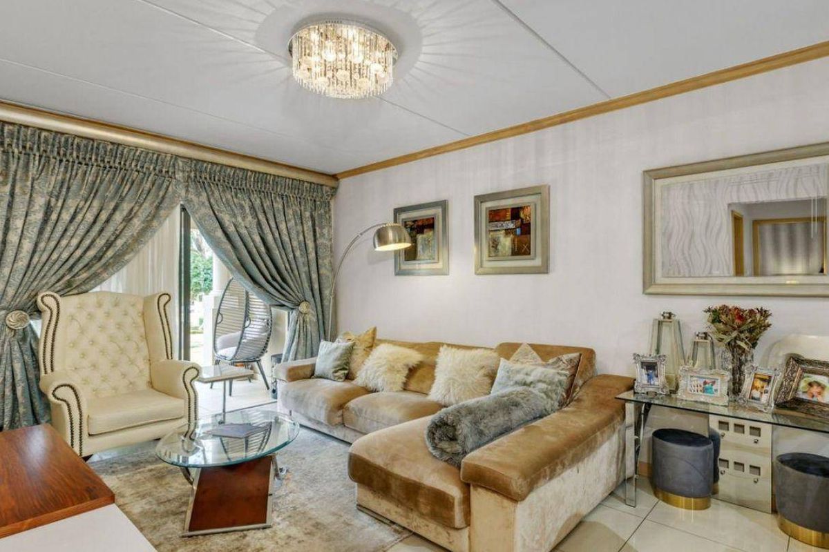 Apartment Rental Monthly In Sandton - Photo 4