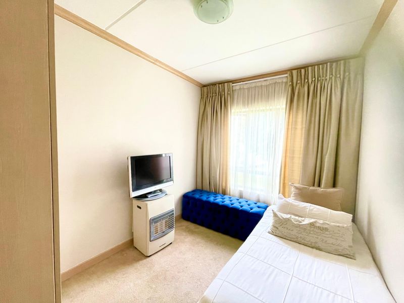 Apartment Rental Monthly In Sandton - Photo 10