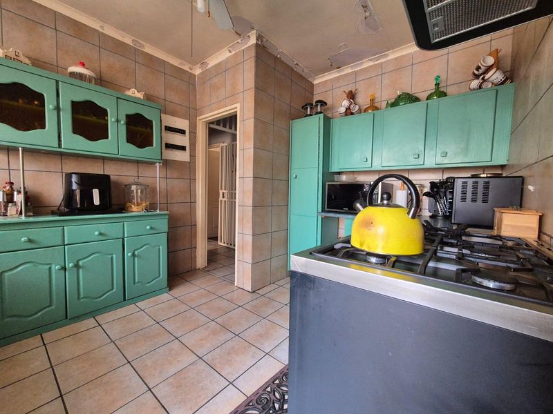 House For Sale In Alberton - Photo 7