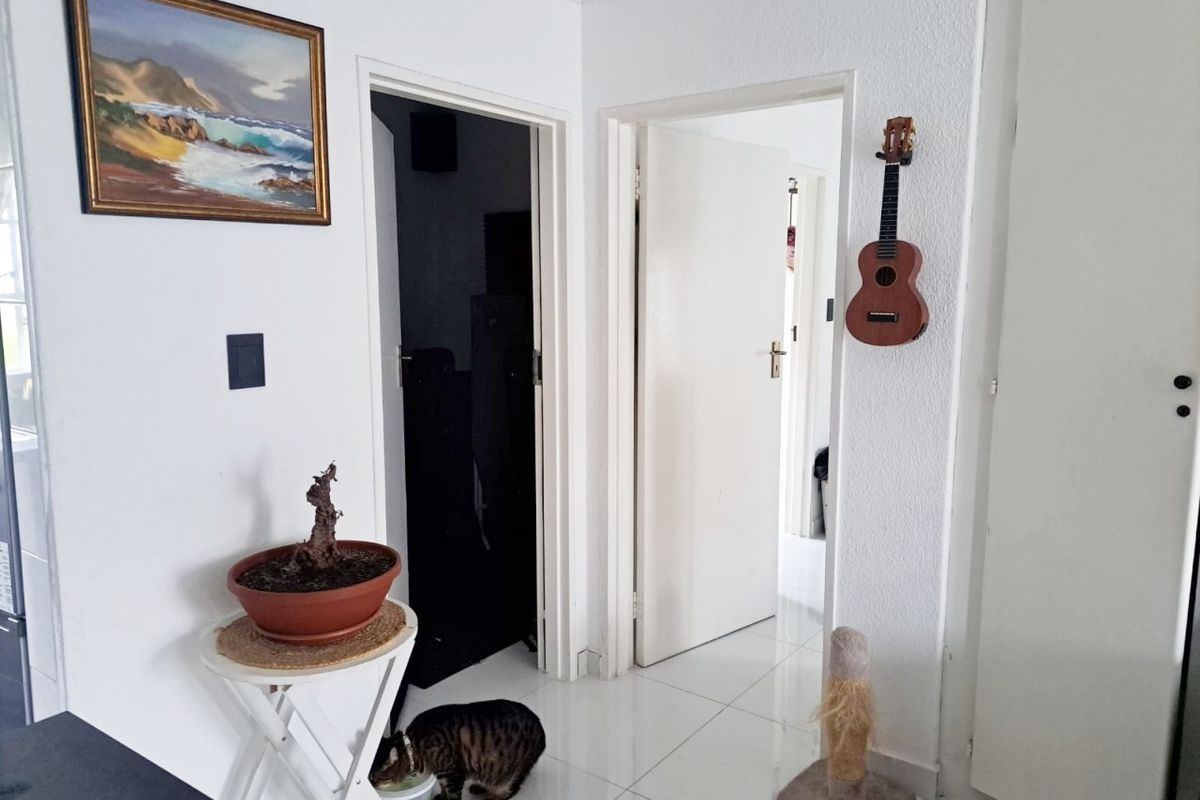 Townhouse For Sale In Edenvale - Photo 5