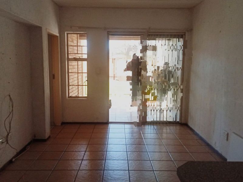 Apartment For Sale In Boksburg - Photo 4