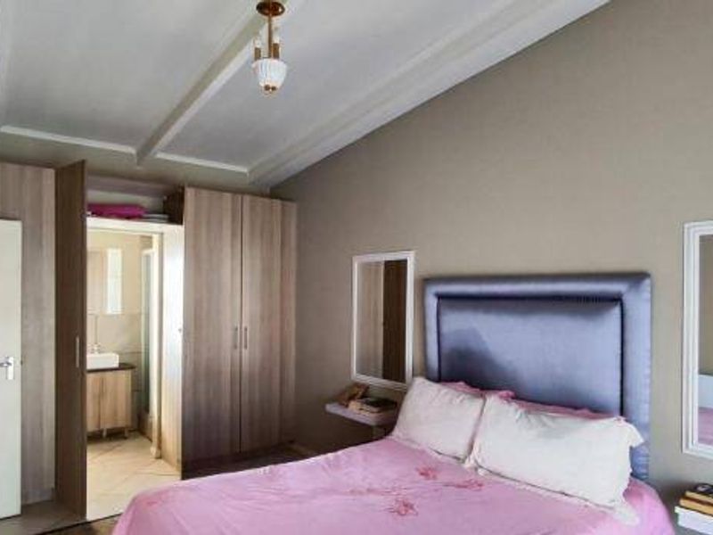 Apartment For Sale In Alberton - Photo 7