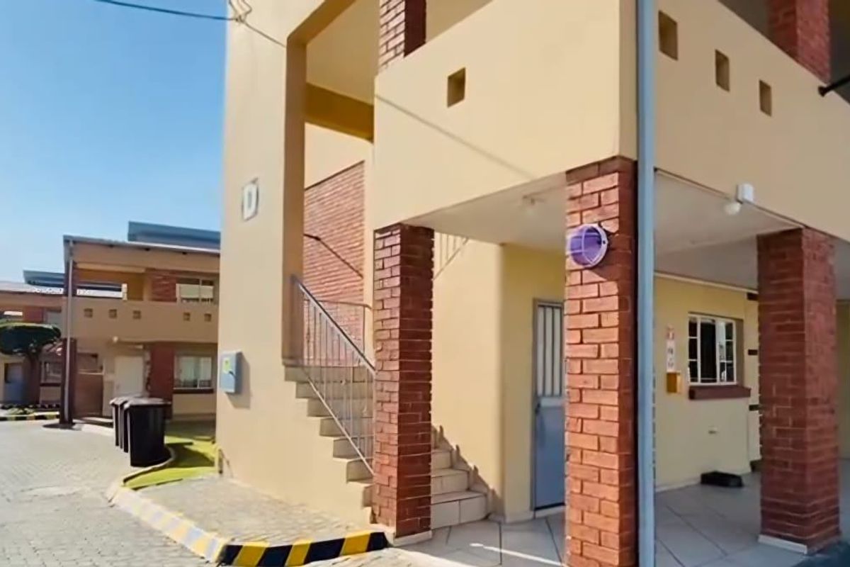 Commercial For Sale In Johannesburg - Photo 5