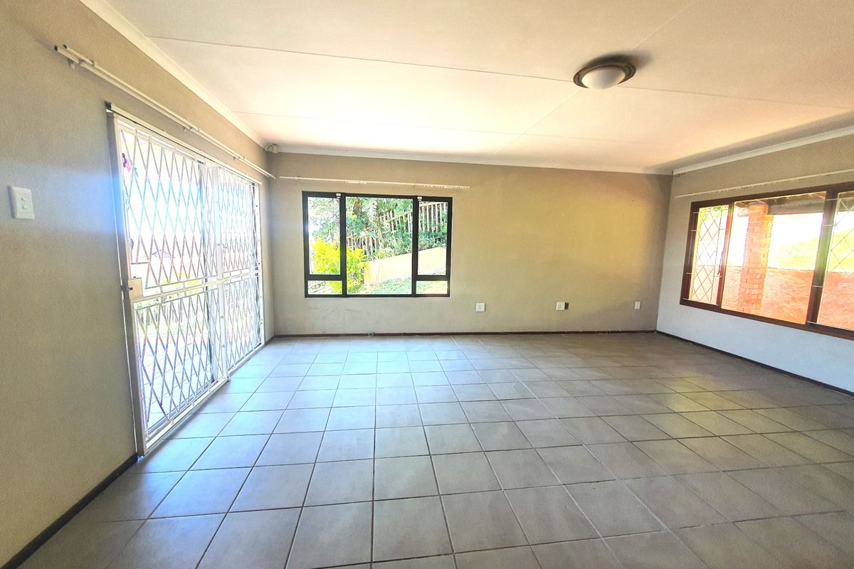 Townhouse For Sale In Port Shepstone - Photo 5