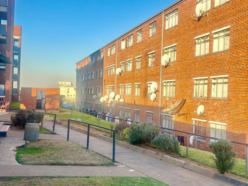 Apartment For Sale In Centurion - Photo 1