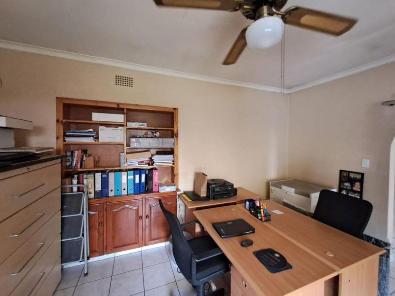 House For Sale In Kempton Park - Photo 9