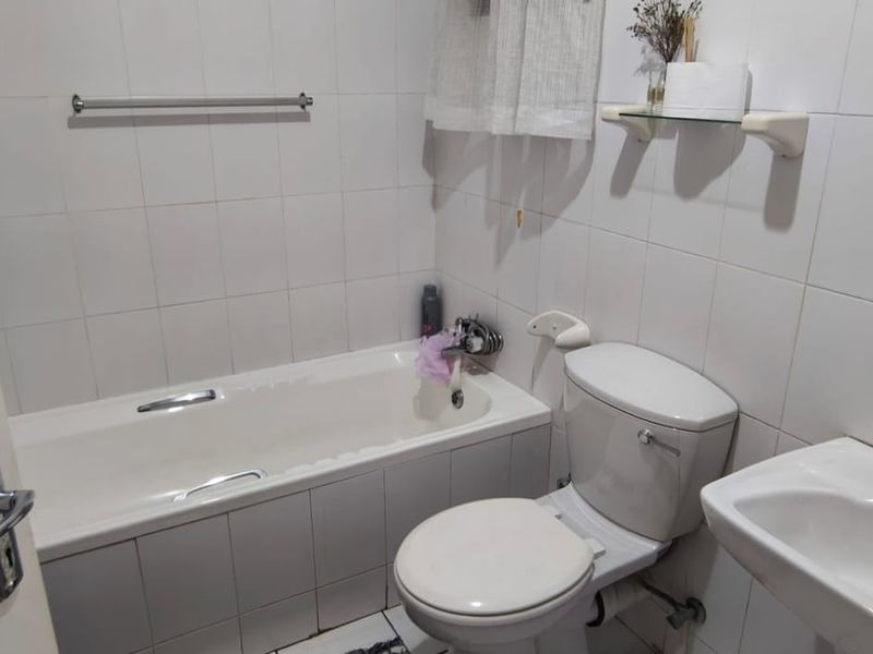 Apartment For Sale In Margate - Photo 10