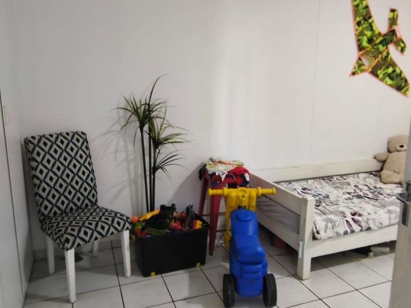 Apartment For Sale In Margate - Photo 4