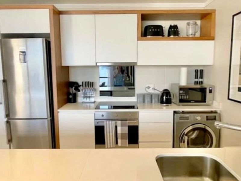 Apartment Rental Monthly In Sandton - Photo 1