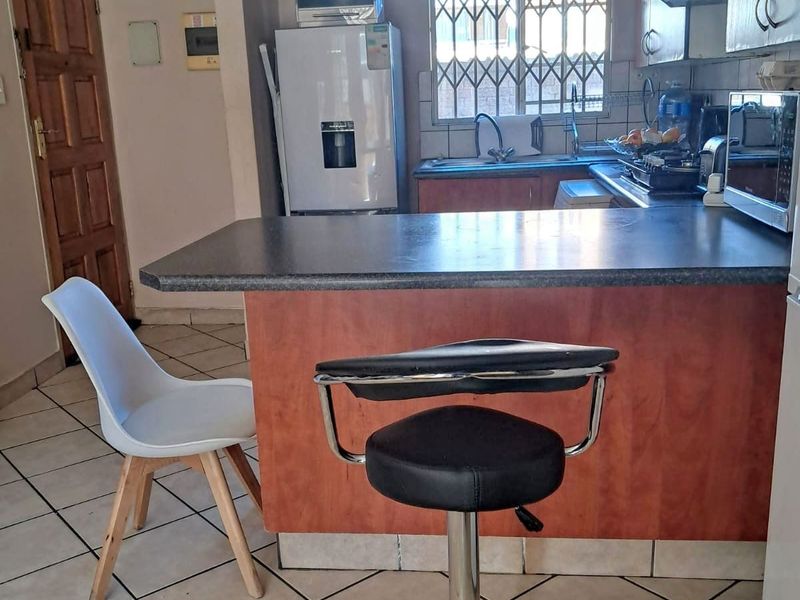 Apartment Rental Monthly In Midrand - Photo 5
