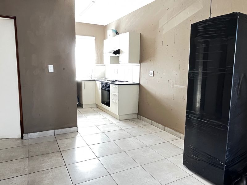 Apartment Rental Monthly In Soweto - Photo 5