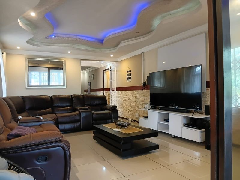 House Rental Monthly In Pinetown - Photo 2