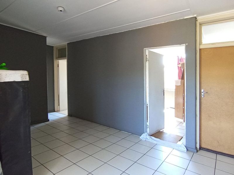 Apartment For Sale In Pretoria - Photo 9