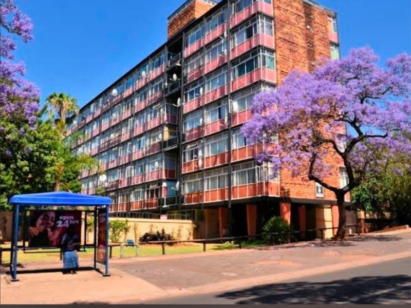 Apartment For Sale In Pretoria - Photo 1