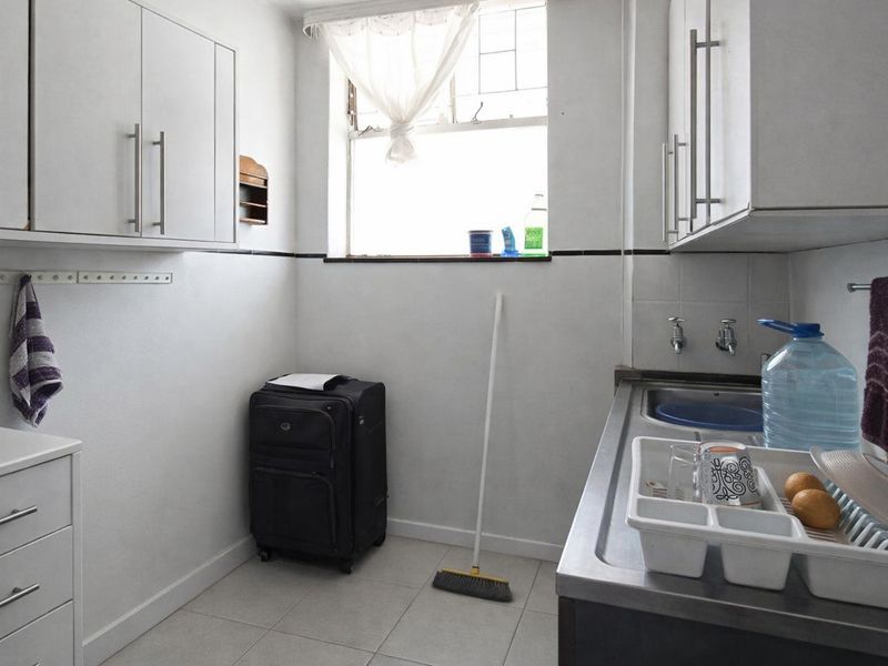 Apartment For Sale In Pretoria - Photo 7