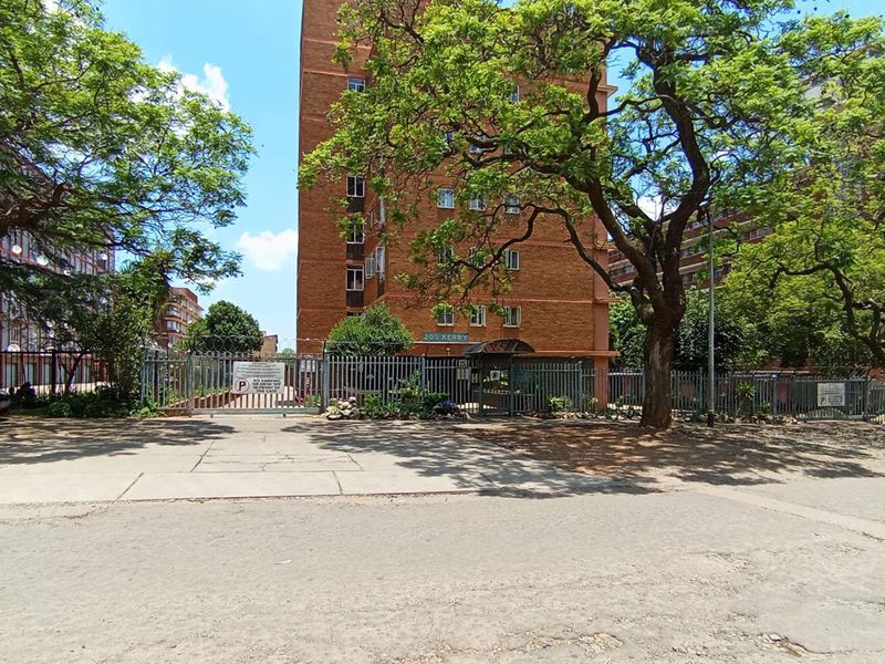 Apartment For Sale In Pretoria - Photo 2
