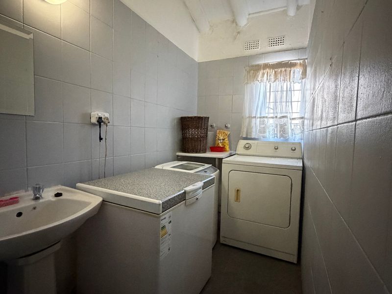 House For Sale In Benoni - Photo 8