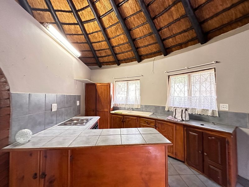 Townhouse For Sale In Port Shepstone - Photo 9