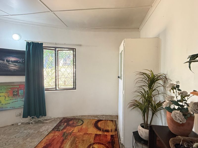 Townhouse For Sale In Port Shepstone - Photo 4