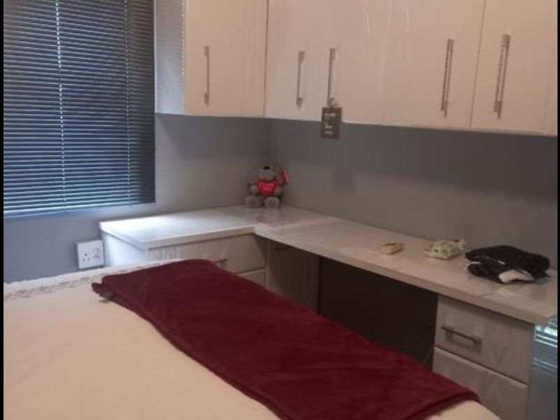 Apartment Rental Monthly In Durban - Photo 6