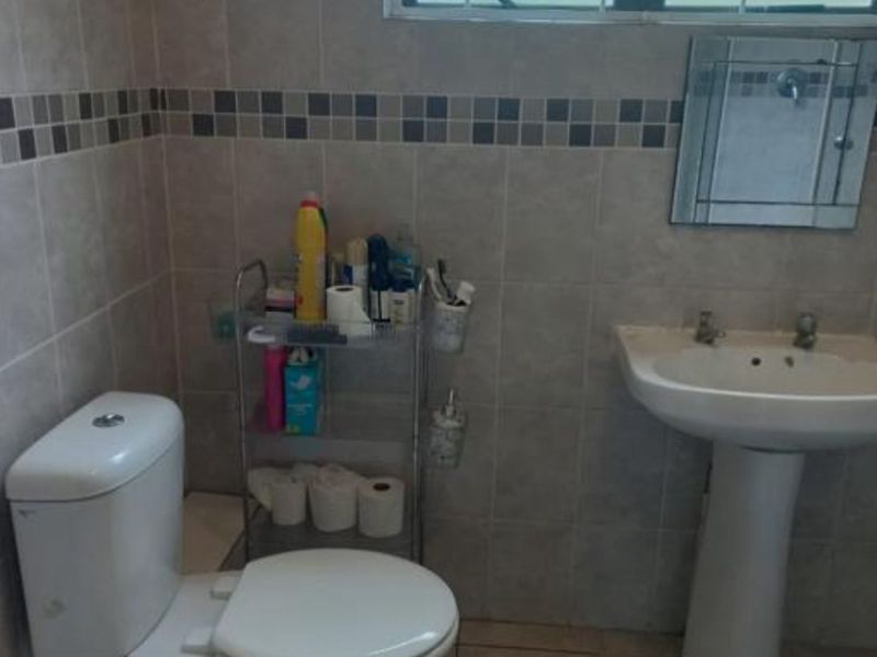 Apartment Rental Monthly In Durban - Photo 10