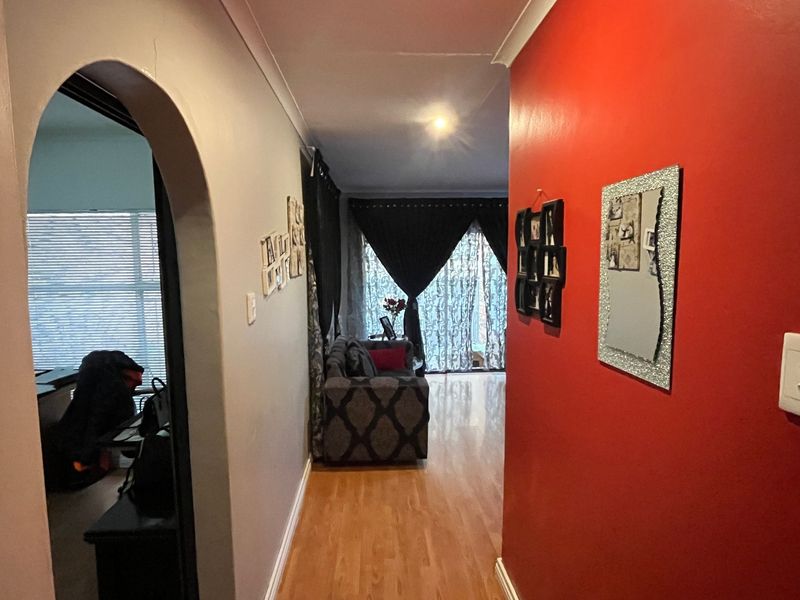 Townhouse For Sale In Benoni - Photo 6
