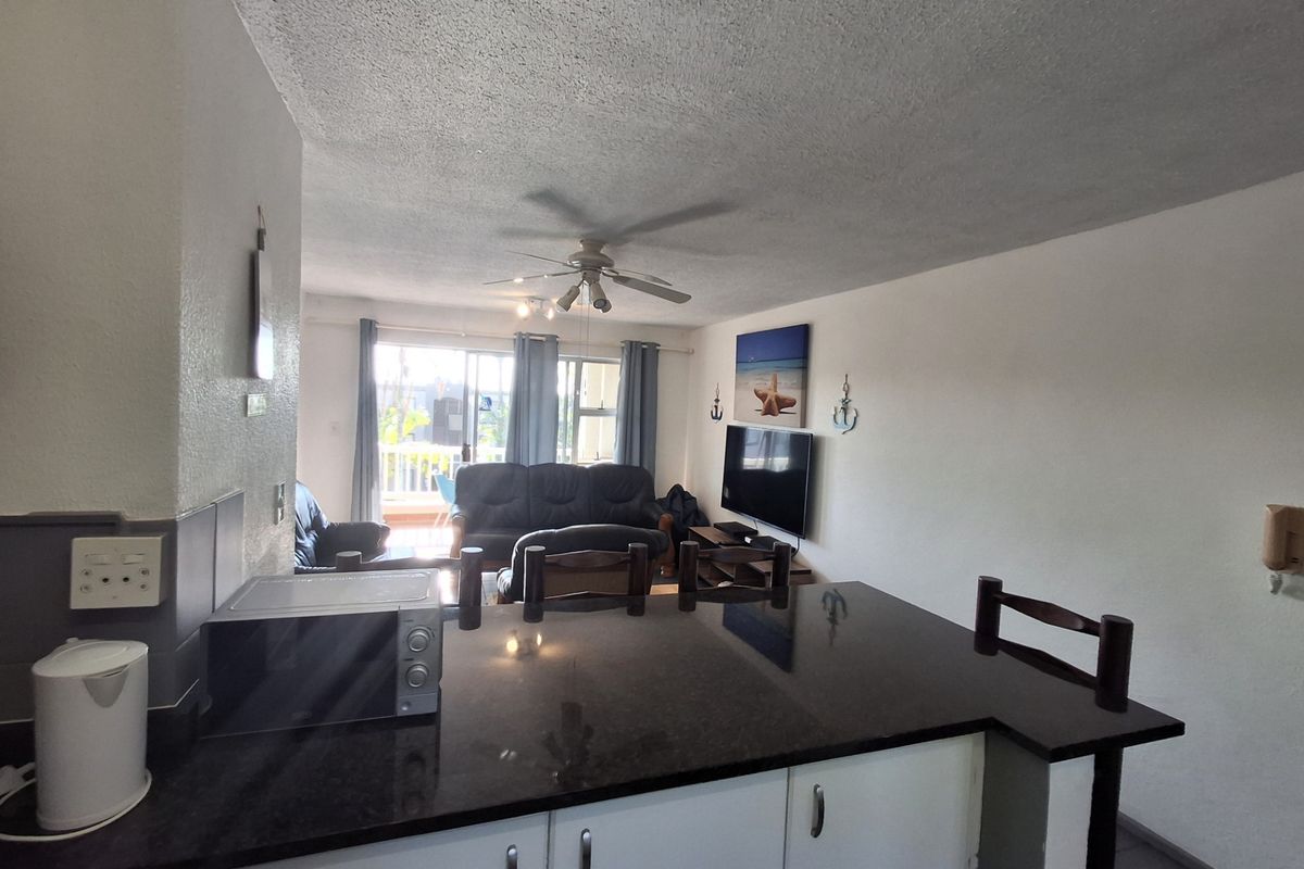 Apartment For Sale In Margate - Photo 4
