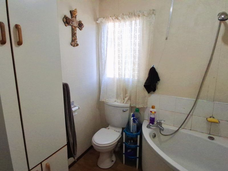 Cluster For Sale In Margate - Photo 9