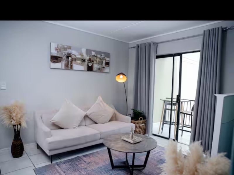 Apartment Rental Monthly In Sandton - Photo 5