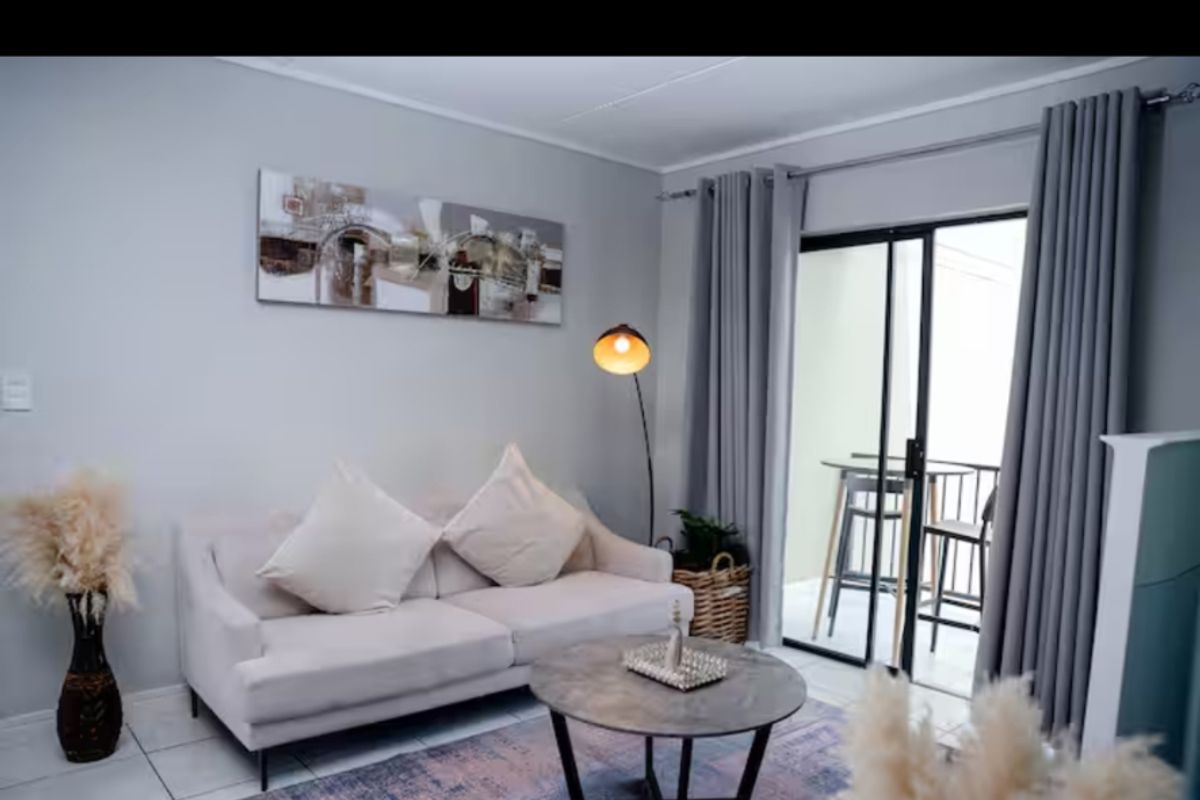 Apartment Rental Monthly In Sandton - Photo 5