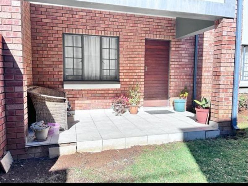Apartment For Sale In Midrand - Photo 1