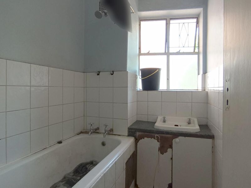 Apartment For Sale In Pretoria - Photo 5