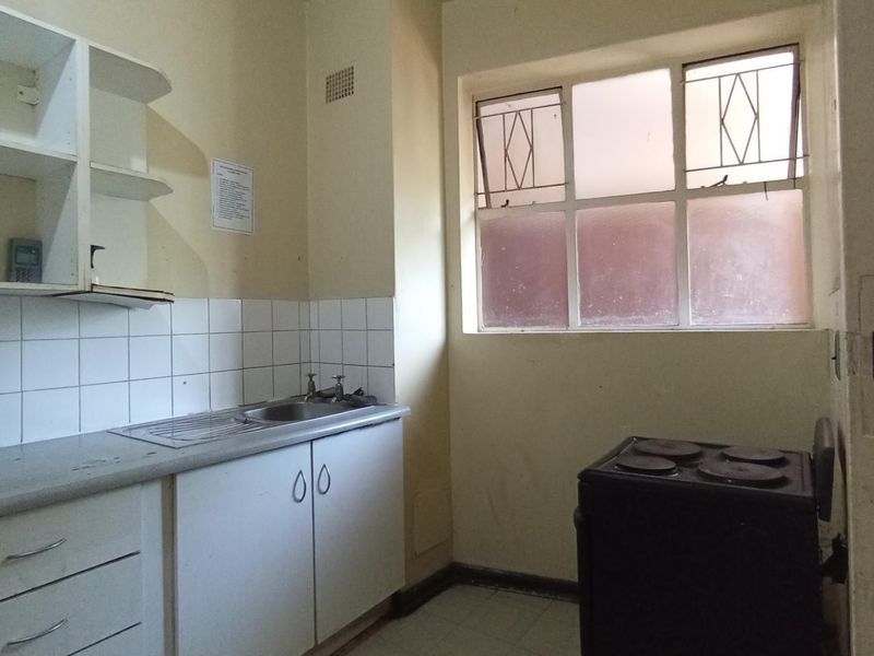 Apartment For Sale In Pretoria - Photo 2