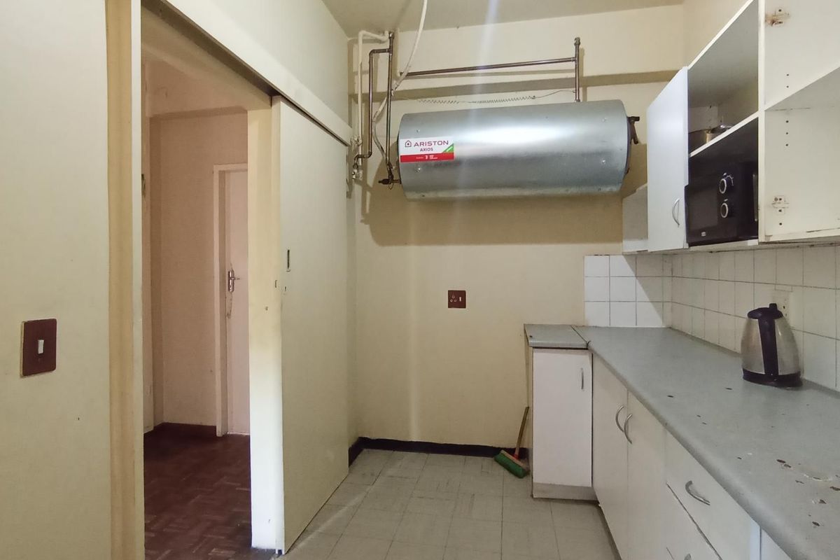 Apartment For Sale In Pretoria - Photo 3