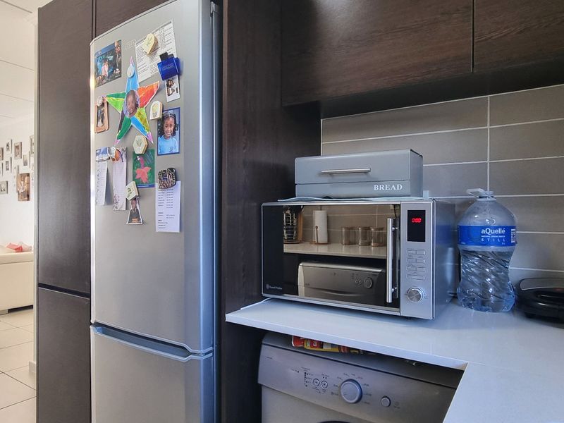 Apartment For Sale In Edenvale - Photo 5