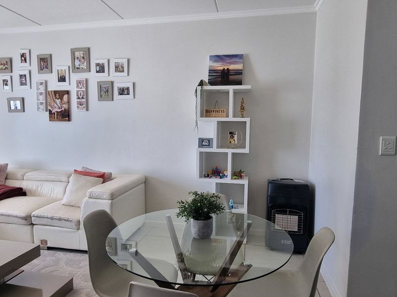 Apartment For Sale In Edenvale - Photo 2