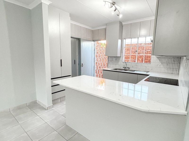 Townhouse Rental Monthly In Brakpan - Photo 10