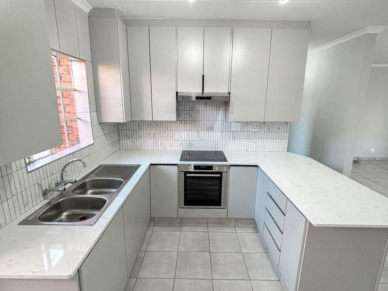 Townhouse Rental Monthly In Brakpan - Photo 8