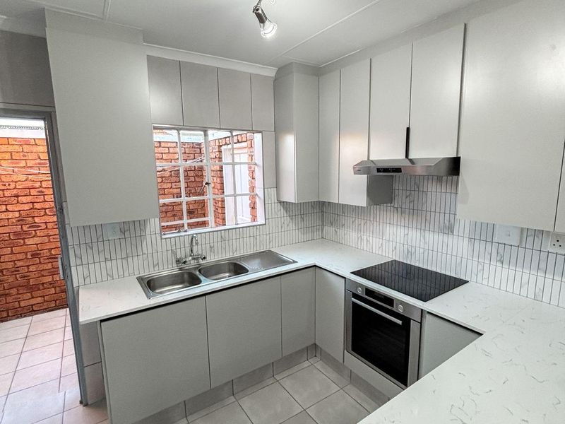 Townhouse Rental Monthly In Brakpan - Photo 6
