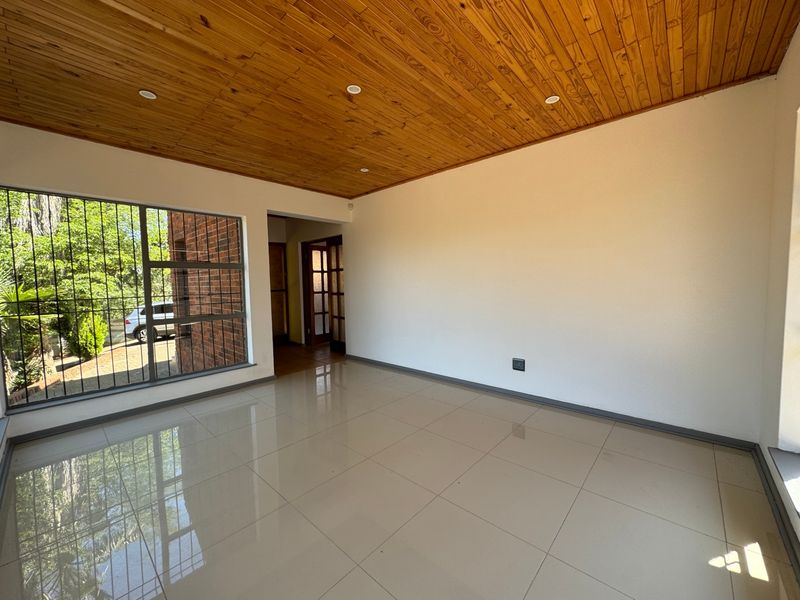 House For Sale In Bloemfontein - Photo 5