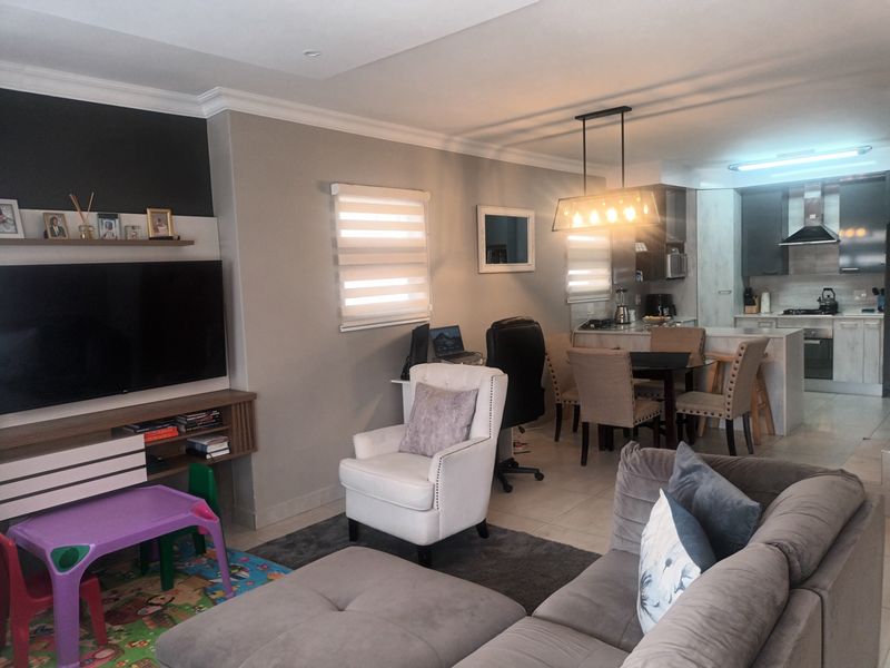 Townhouse For Sale In Pretoria - Photo 3