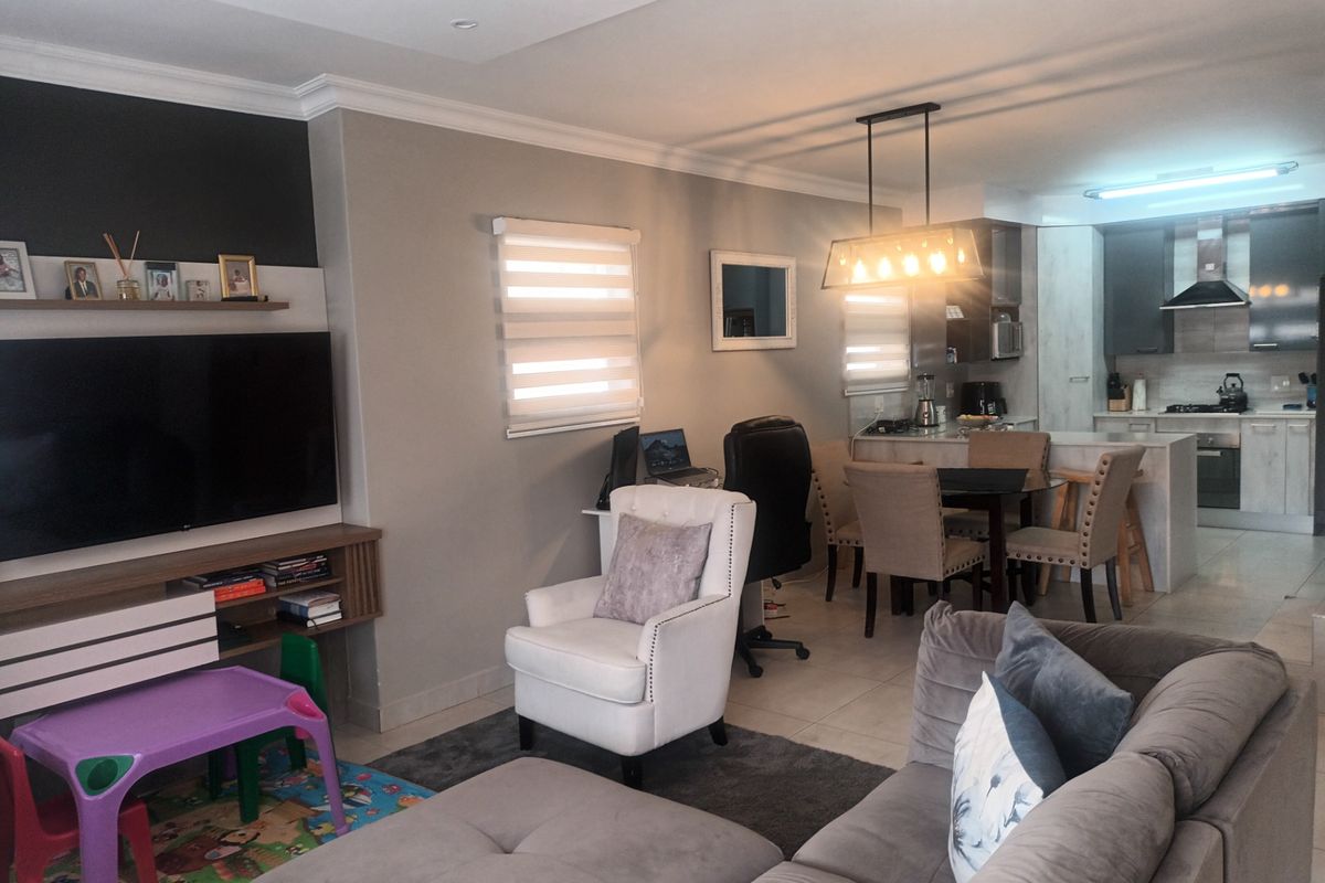 Townhouse For Sale In Pretoria - Photo 3