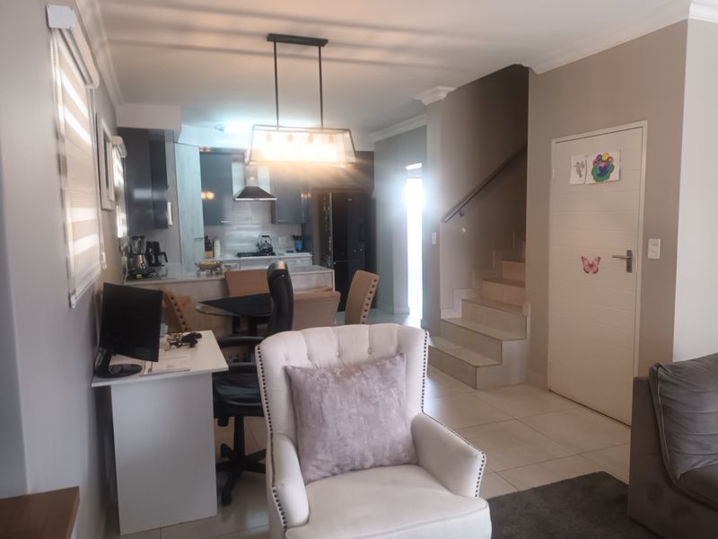Townhouse For Sale In Pretoria - Photo 5