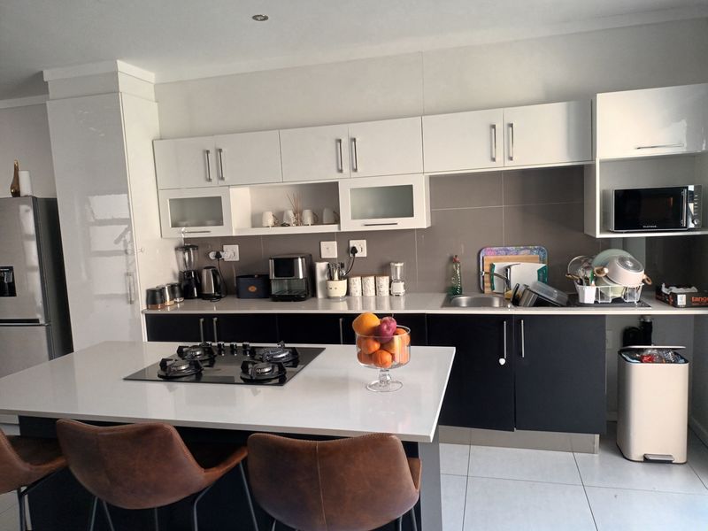 Townhouse For Sale In Pretoria - Photo 6