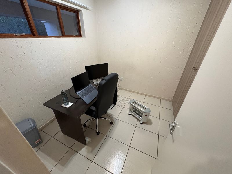 Apartment Rental Monthly In Sandton - Photo 8