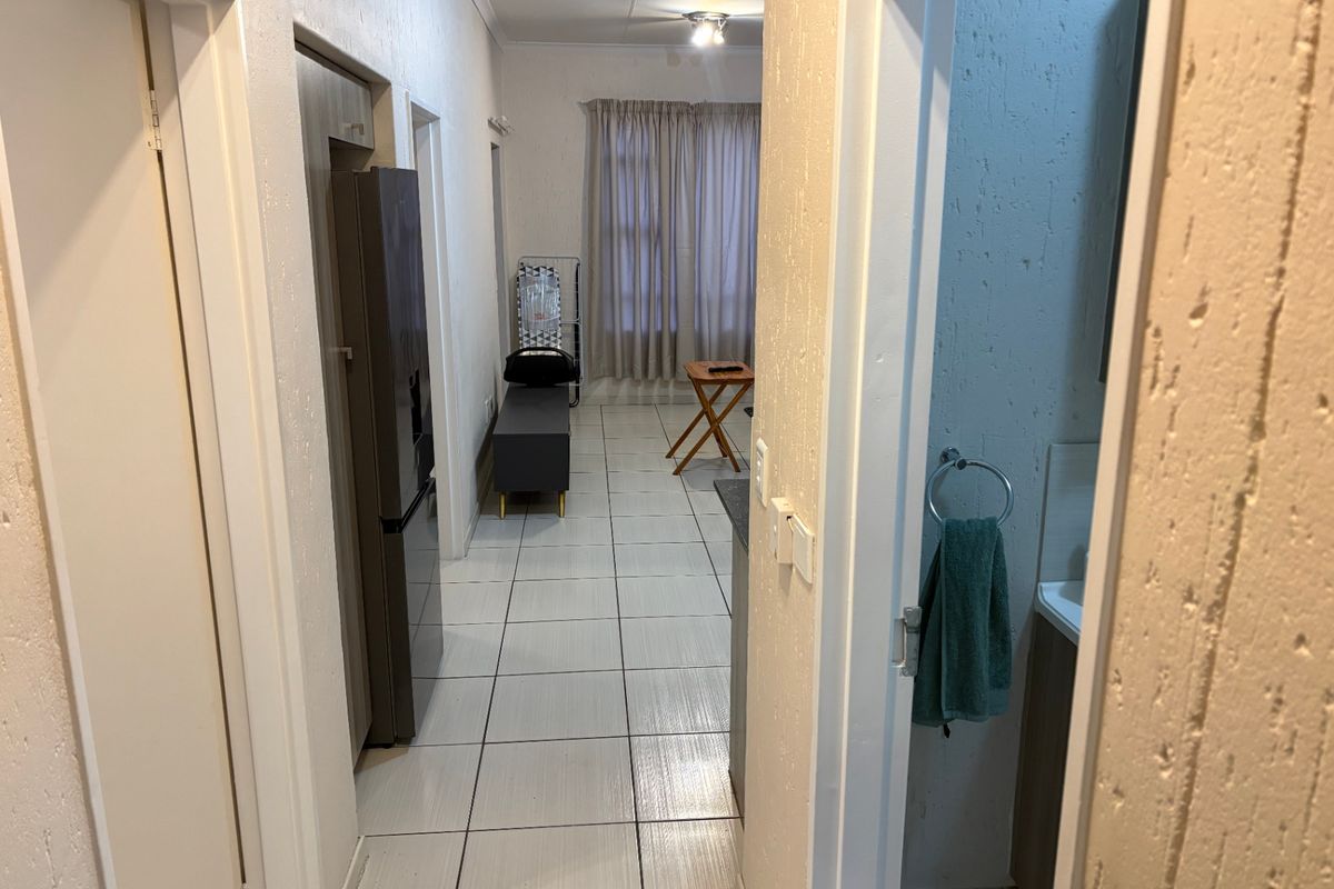 Apartment Rental Monthly In Sandton - Photo 2