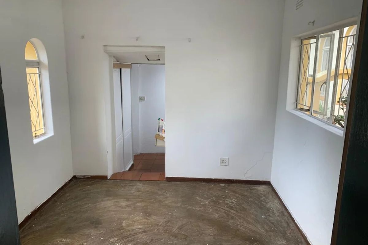 Apartment Rental Monthly In Roodepoort - Photo 3
