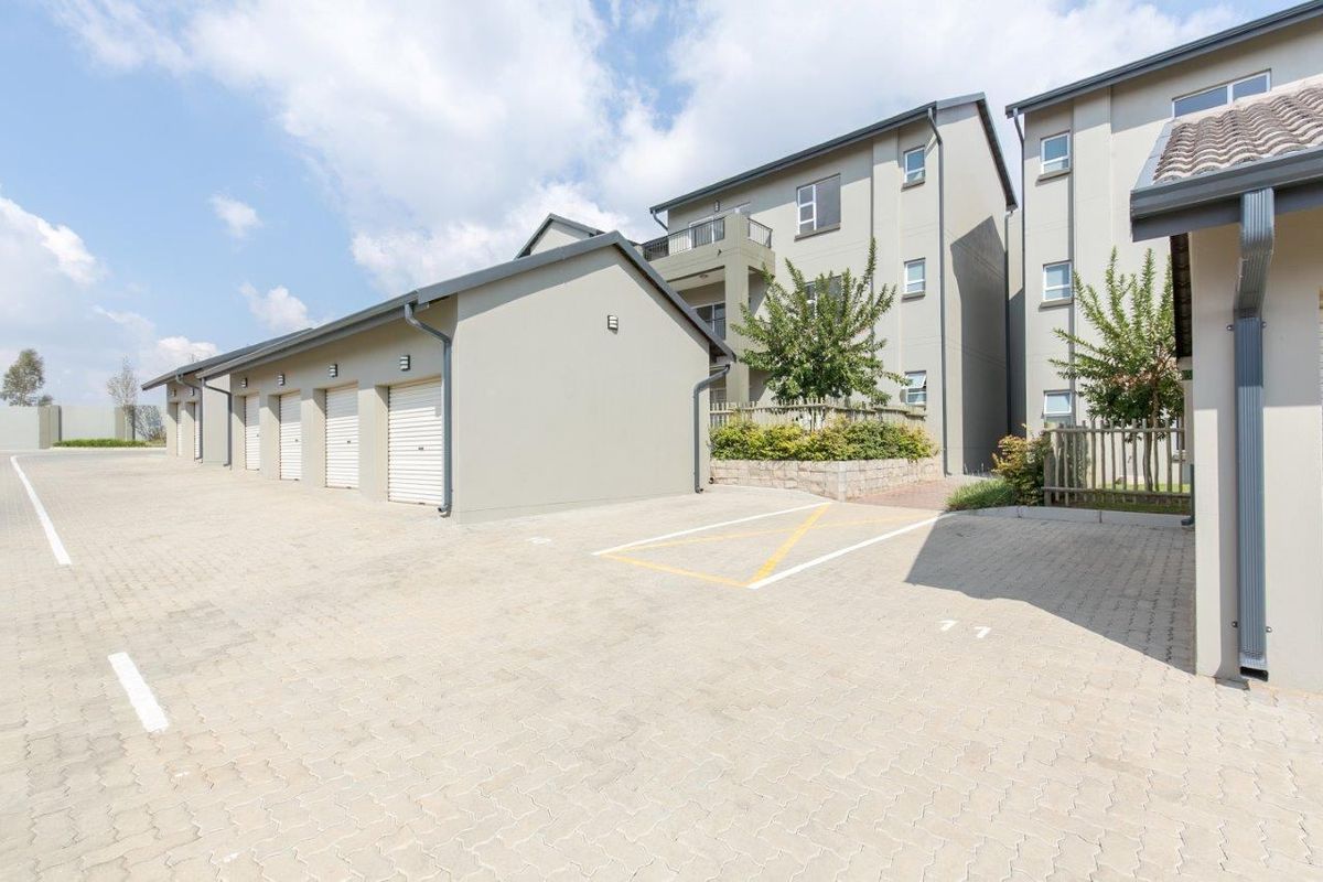 Apartment Rental Monthly In Midrand - Photo 2
